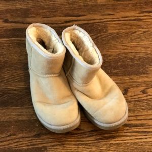 Ankle UGG boots size 7